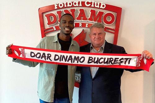 Michel Espinosa a semnat cu Dinamo / Sursă foto: Facebook@DinamoOfficial