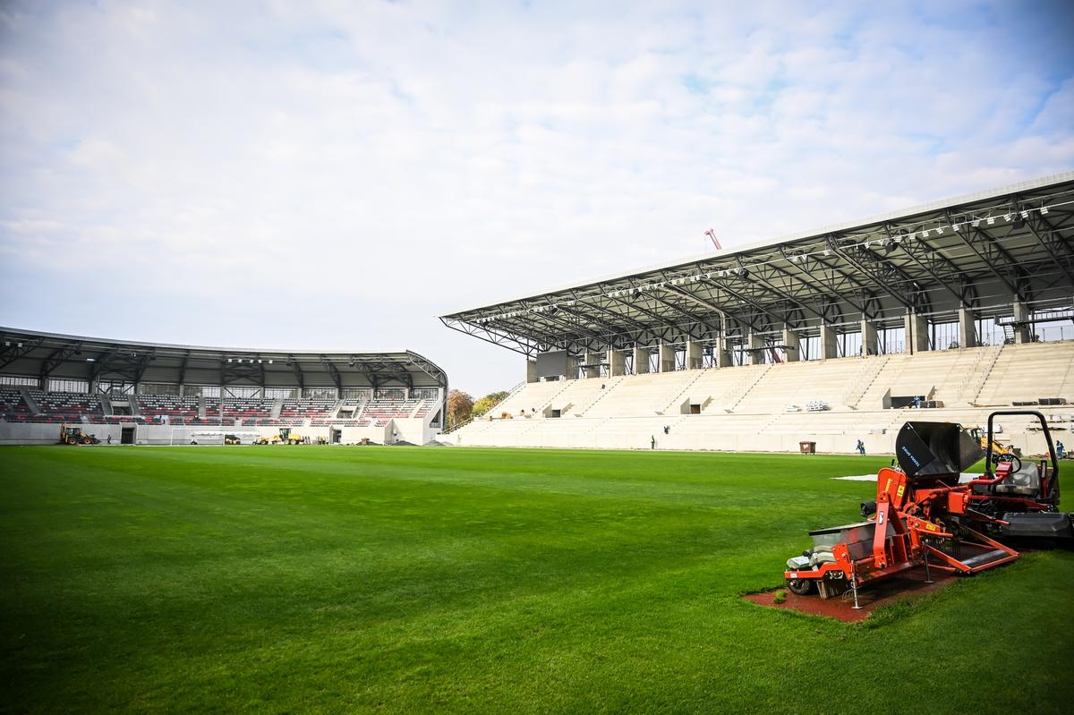 Imagini noi cu stadionul din Sibiu