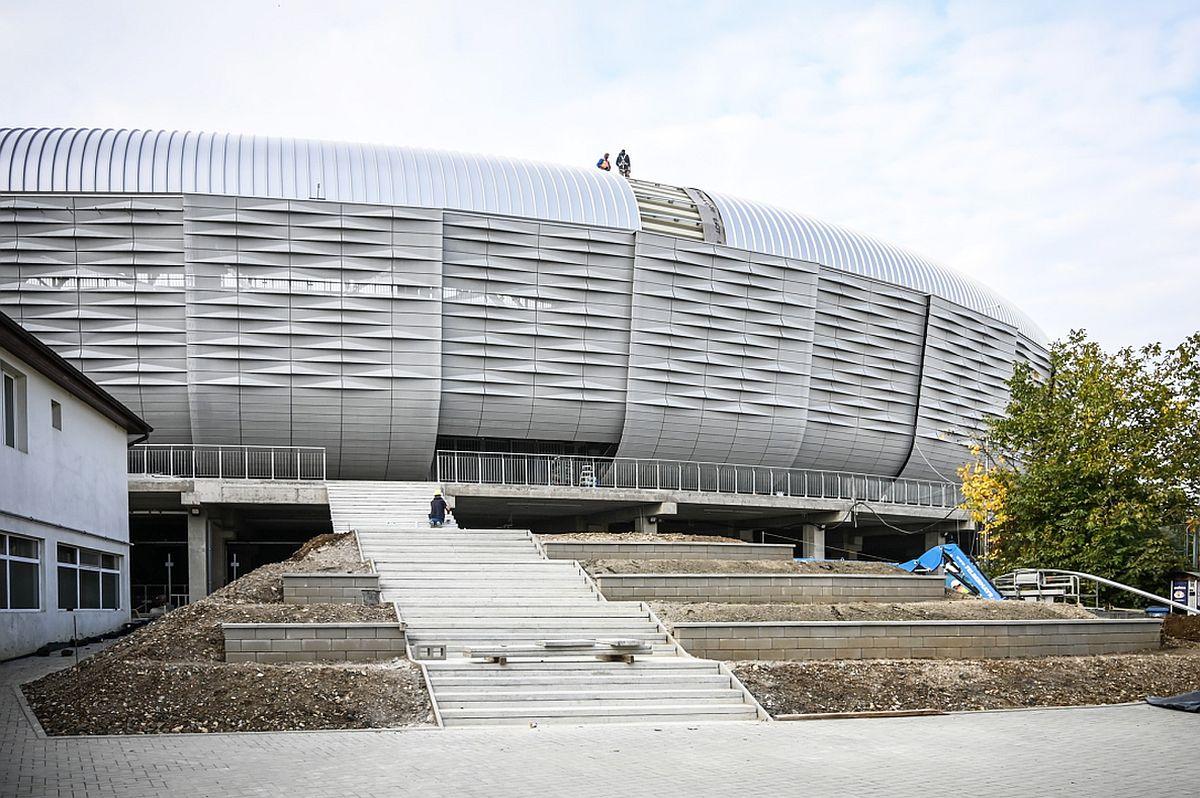 Imagini noi cu stadionul din Liga 1 în care s-au investit aproape 30 de milioane de euro: „Ne apropiem de finalizare!”