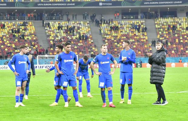 Jucătorii de la FCSB, desființați după cele două dezastre cu Silkeborg: „Pete negre în istoria clubului”