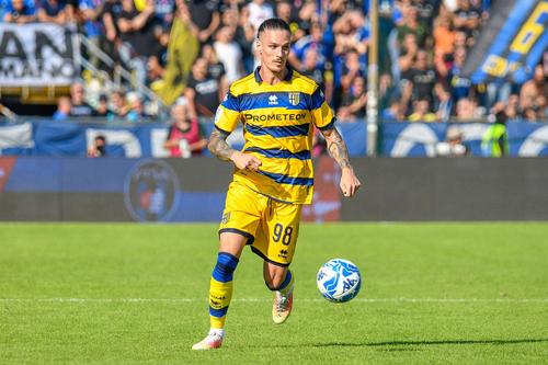 Dennis Man (24 de ani) s-a accidentat și va lipsi pentru Parma în meciul din etapa viitoare cu Regina (sâmbătă, ora 15:00), duel contând pentru runda #9 din Serie B.