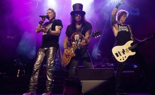 Răzvan Zăvăleanu e fan Guns N' Roses