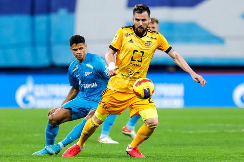 Djordje Despotovic (dreapta), într-un meci cu Zenit Sankt Petersburg. 
Foto: Imago