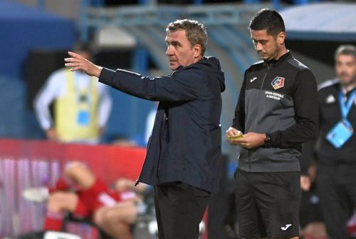 Campioana României, Farul Constanța, s-a impus, vineri, la limită, scor 3-2, în fața celor de la Steaua București, într-un meci amical disputat la Ovidiu.