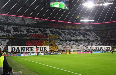 Scenografie impresionantă în Germania » 4 LEGENDE, celebrate înainte de meciul cu Olanda