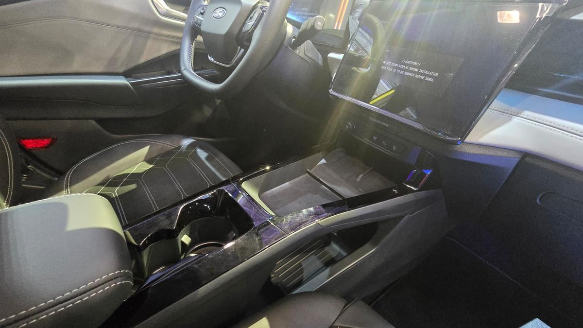 Prima mașină electrică 100% românească este mai ieftină decât Dacia Duster » Bateriile sunt fabricate la Craiova!