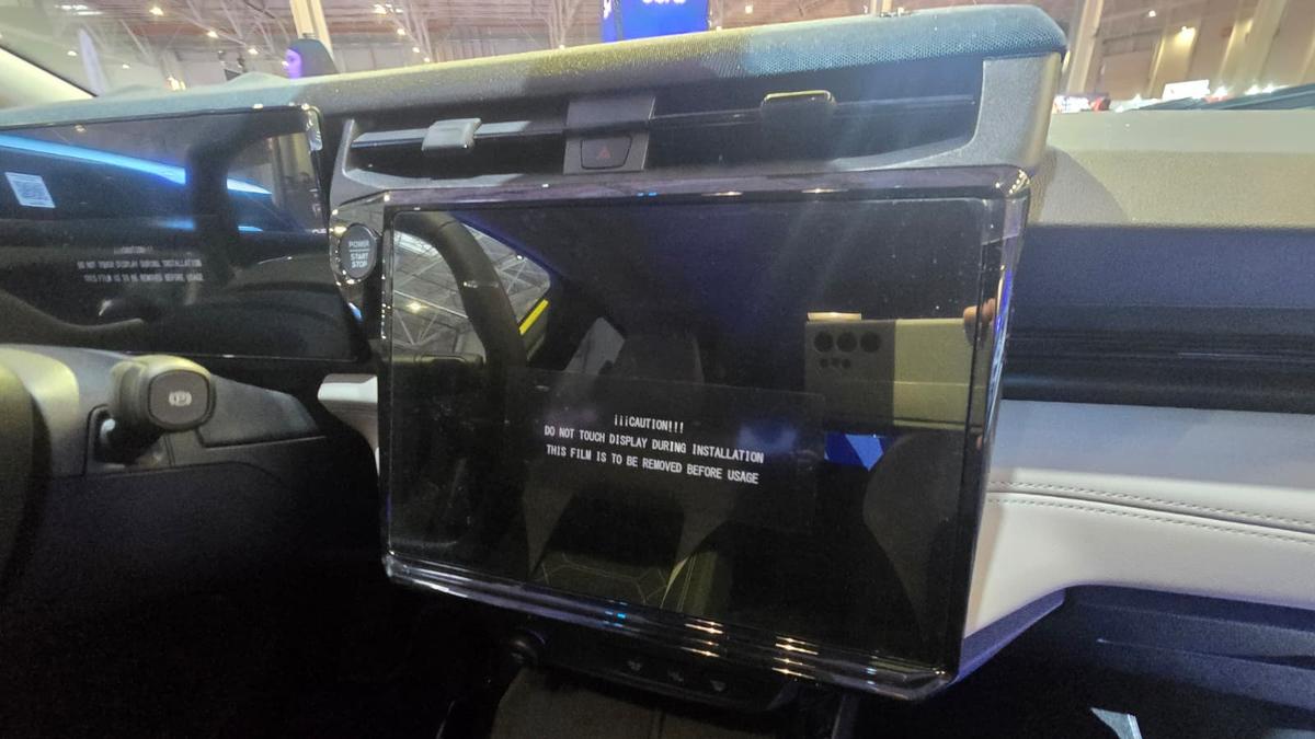 Prima mașină electrică 100% românească este mai ieftină decât Dacia Duster » Bateriile sunt fabricate la Craiova!
