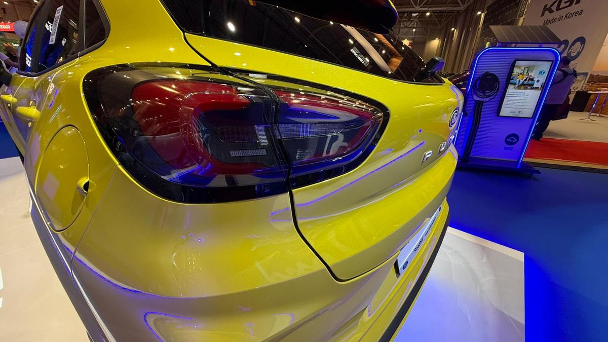 Prima mașină electrică 100% românească este mai ieftină decât Dacia Duster » Bateriile sunt fabricate la Craiova!