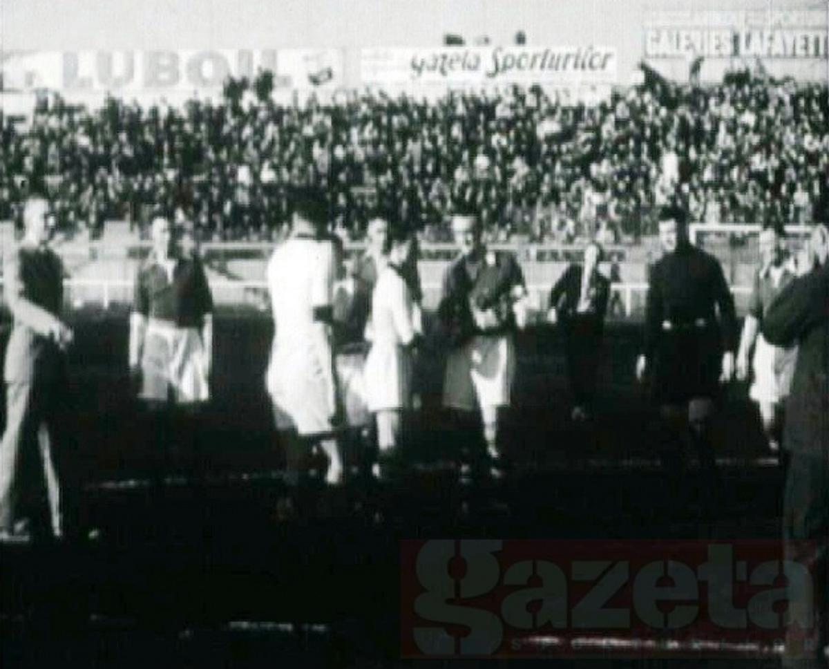 Arena uitată din inima Capitalei, construită de burghezi în perioada interbelică » Ce s-a ales de primul stadion cu gazon din România: aici s-a jucat primul meci oficial în nocturnă