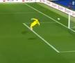 Gol de la jumătatea terenului în Andorra - Serbia