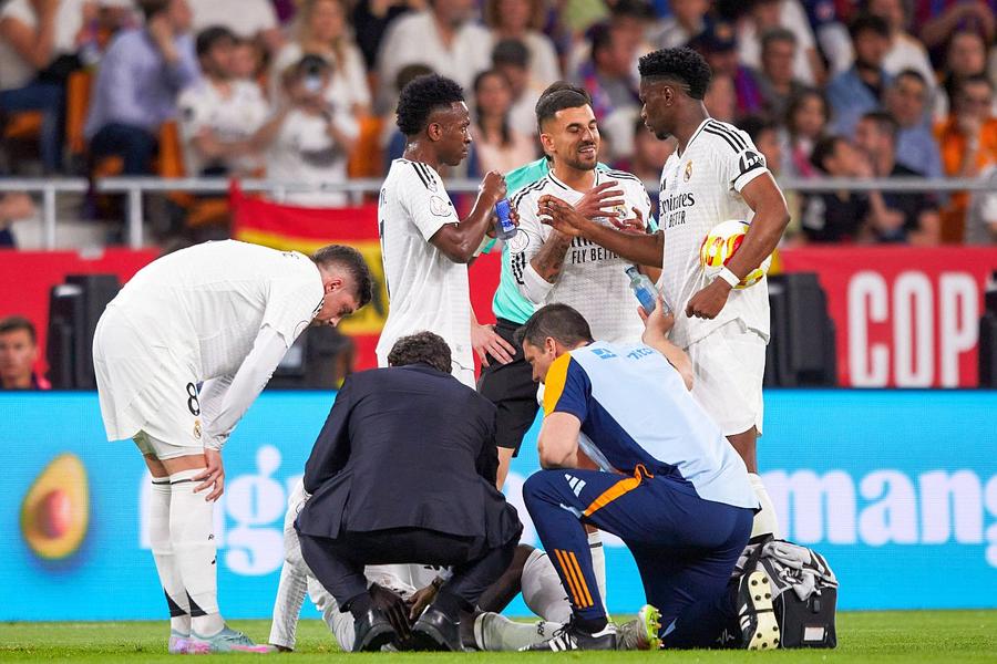 Pierdere gravă la derby-ul cu Atletico: doar el scăpase! » Al șaselea indisponibil din apărarea lui Alvaro Arbeloa