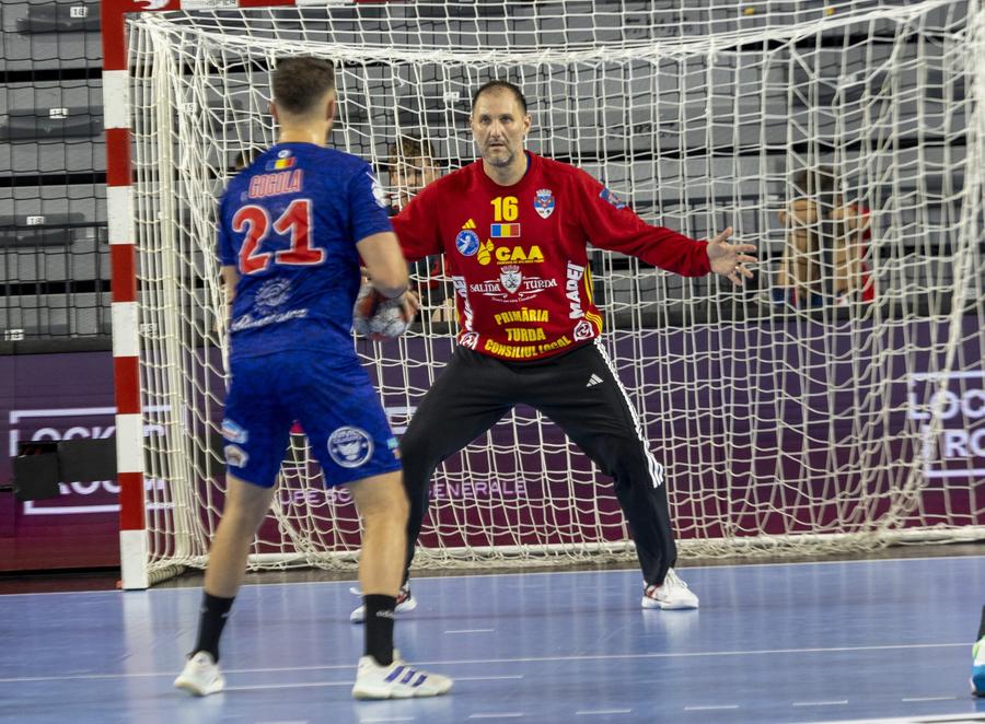 Mihai Popescu, portarul lui Potaissa Turda. Foto: Facebook Potaissa Turda, învinsă fără drept de apel în EHF European League