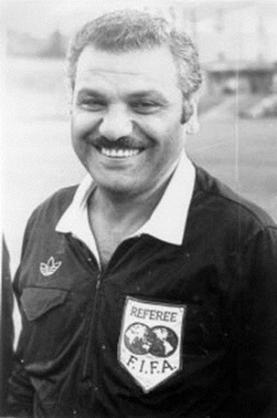 Șefii lui Dinamo știau cu două săptămâni înainte că returul cu Levski de la Sofia va fi condus de un arbitru sovietic, Eldar Azimzade. Foto: wikipedia Arhivele Securității: imagini rare și detalii explozive din culisele europene ale lui Dinamo - mese de lux, bani, fete și vacanțe pentru arbitri + „A apreciat-o pe informatoarea «Brândușa»”