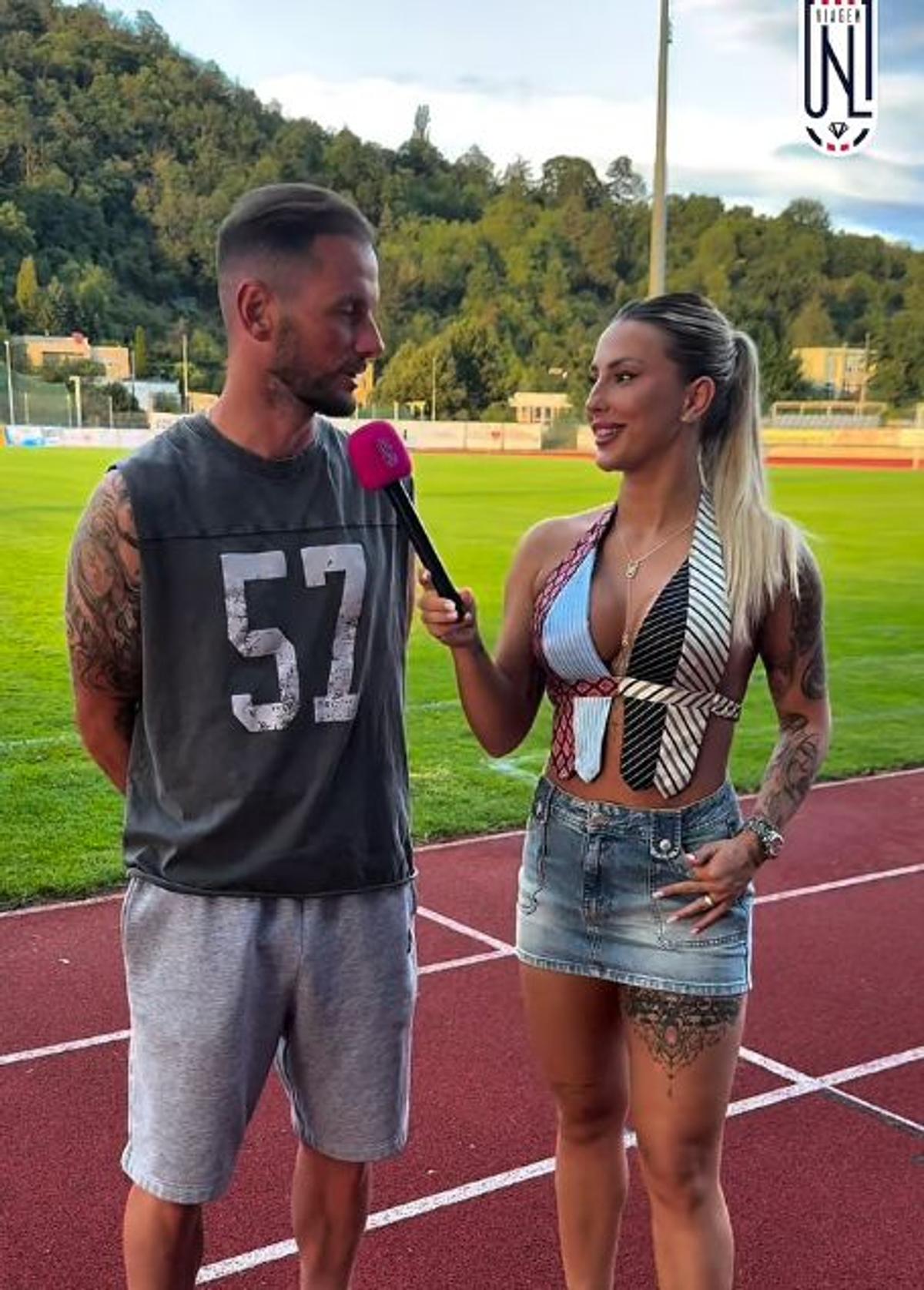 Sabina, reportera la care antrenorul nu s-a putut uita, reacționează: „Înțeleg că unii ar dori să apar mai acoperită”