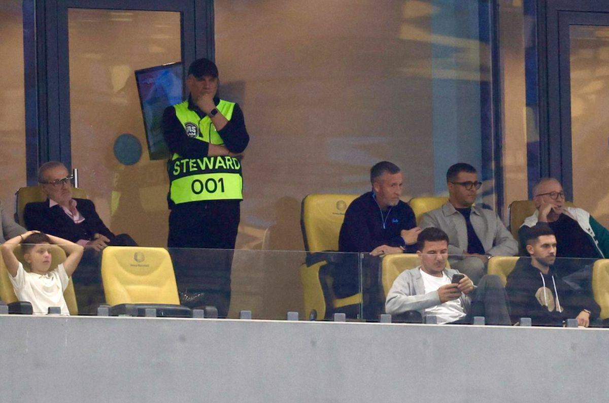 Dan Petrescu a stat cu ochii pe Gigi Becali la FCSB - Oțelul » Ce a vrut să afle: „L-a monitorizat non-stop”