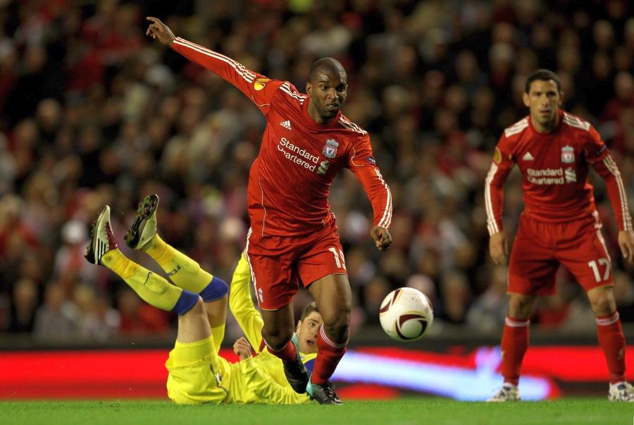 Mihai Răduț, în urma lui Ryan Babel, în Liverpool - FCSB 4-1 din 2010, grupele Europa League, foto: gettyimages.com Mihai Răduț, verdict despre fotbalistul pe care se contrazic Becali și MM: „Am 3 favoriți în Liga 1”