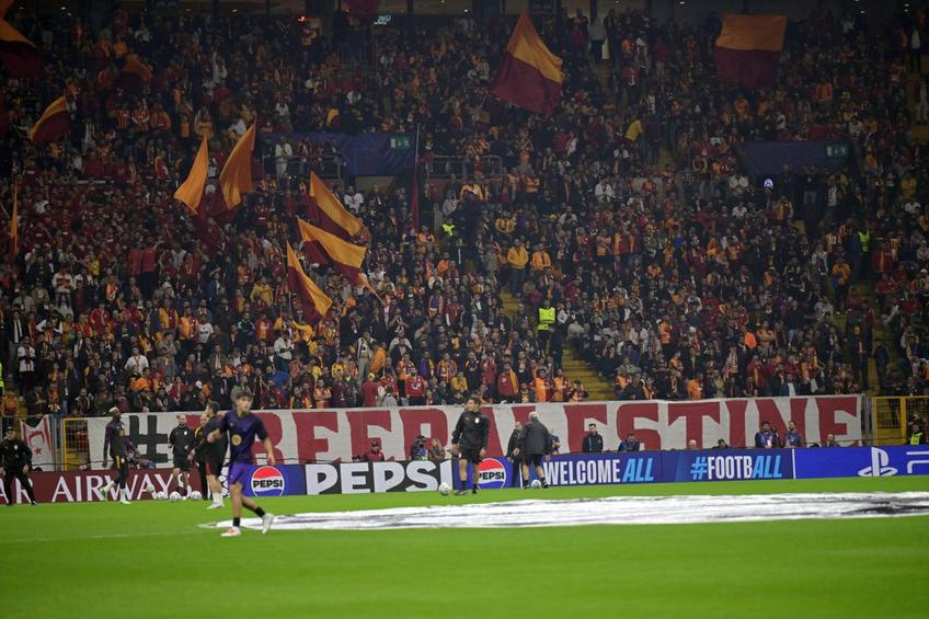 Turcii au sfidat UEFA în Liga Campionilor! Mesajele despre Palestina, afișate strategic în fața camerelor TV