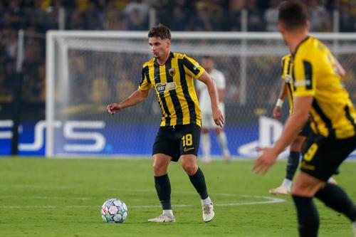 Liga Campionilor continuă astăzi: Răzvan Marin merge pe Stamford Bridge // foto: imago images