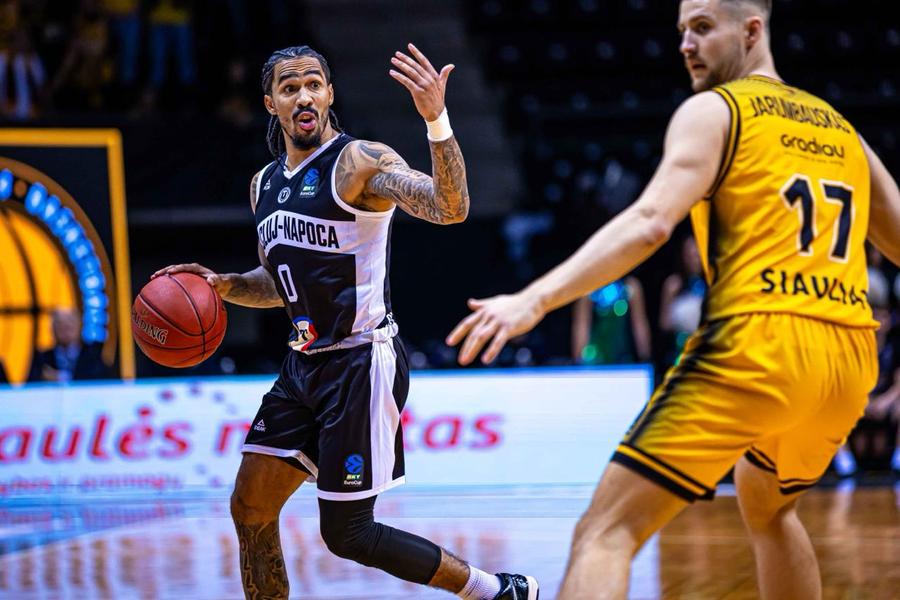 Siauliai - U-BT Cluj-Napoca, în etapa a 3-a a EuroCup/Foto: euroleaguebasketball.net U-BT Cluj-Napoca, repriză secundă excelentă în Lituania și victorie la 19 puncte în EuroCup