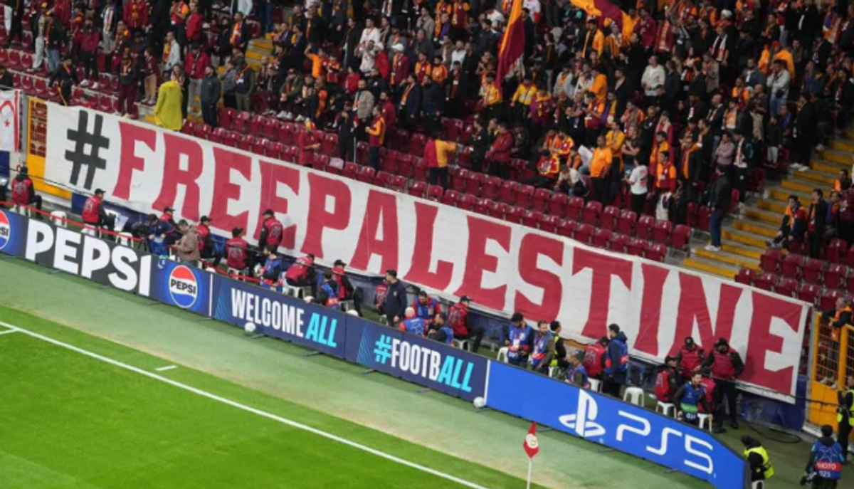 Turcii au sfidat UEFA în Liga Campionilor! Mesajele despre Palestina, afișate strategic în fața camerelor TV