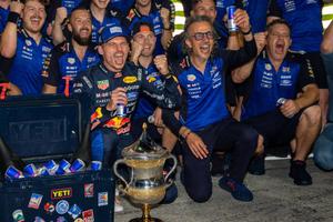 Victoriile consecutive ale lui Verstappen au convins: șeful a semnat prelungirea
