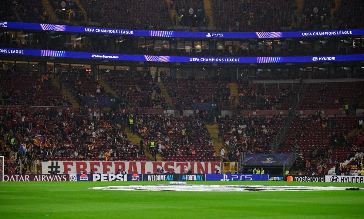 Turcii au sfidat UEFA în Liga Campionilor! Mesajele despre Palestina, afișate strategic în fața camerelor TV