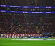 Bannerele pro-Palestina afișate de fanii celor de la Galatasaray la meciul cu Barcelona // foto: Imago