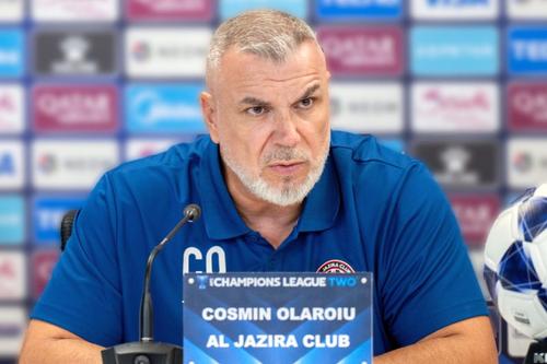 Cosmin Olăroiu, antrenorul celor de la Al-Jazira / FOTO: X