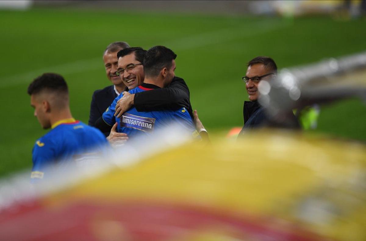 ROMÂNIA - SUEDIA // VIDEO+FOTO Cosmin Contra, iritat când a fost întrebat despre neconvocarea lui Ionuț Radu
