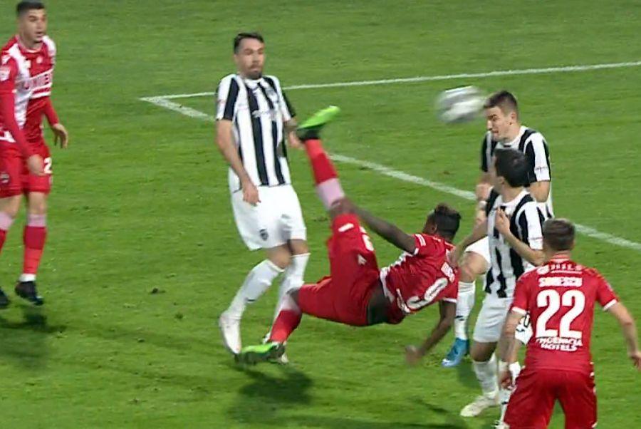 DINAMO - ASTRA. Faze superbe la cele două goluri: foarfecă Magaye Gueye, cursă senzațională Budescu