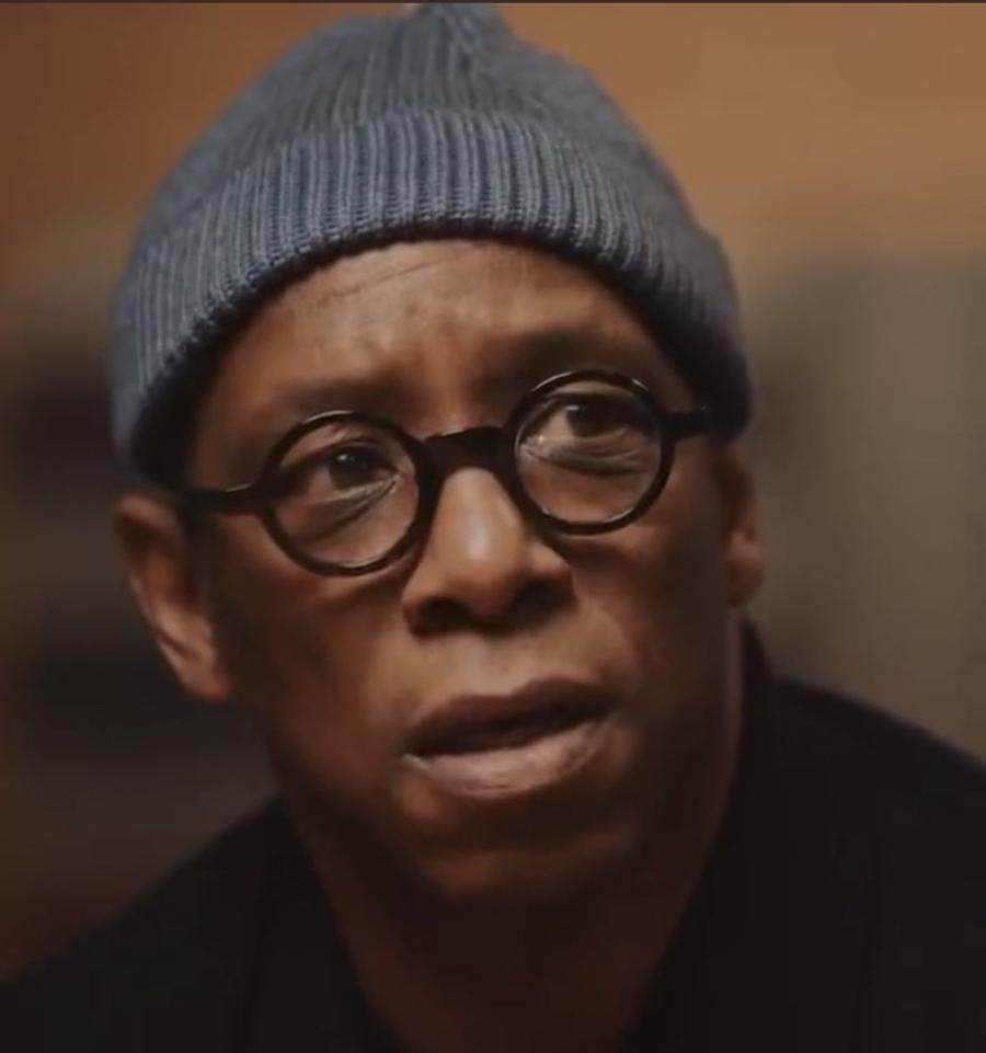 Fața lui Ian Wright după ce l-a auzit pe Ramsdale Fotbalistul lui Arsenal, declarație halucinantă: „Nu pot să mă concentrez un meci întreg!”