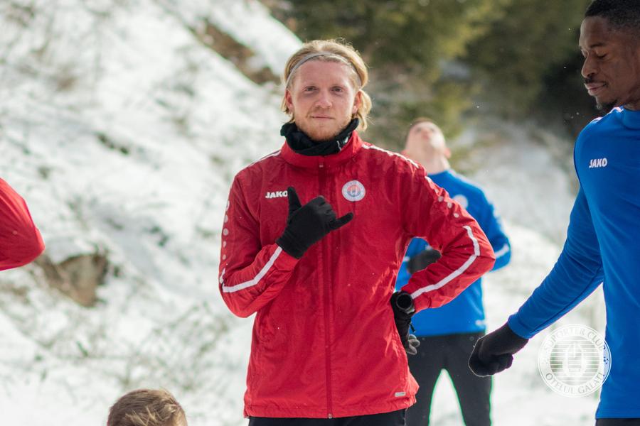Laurențiu Hagiu Dinamo testează doi jucători de la locul 7 din Liga 3 » Unul dintre ei era considerat mai talentat decât Octavian Popescu