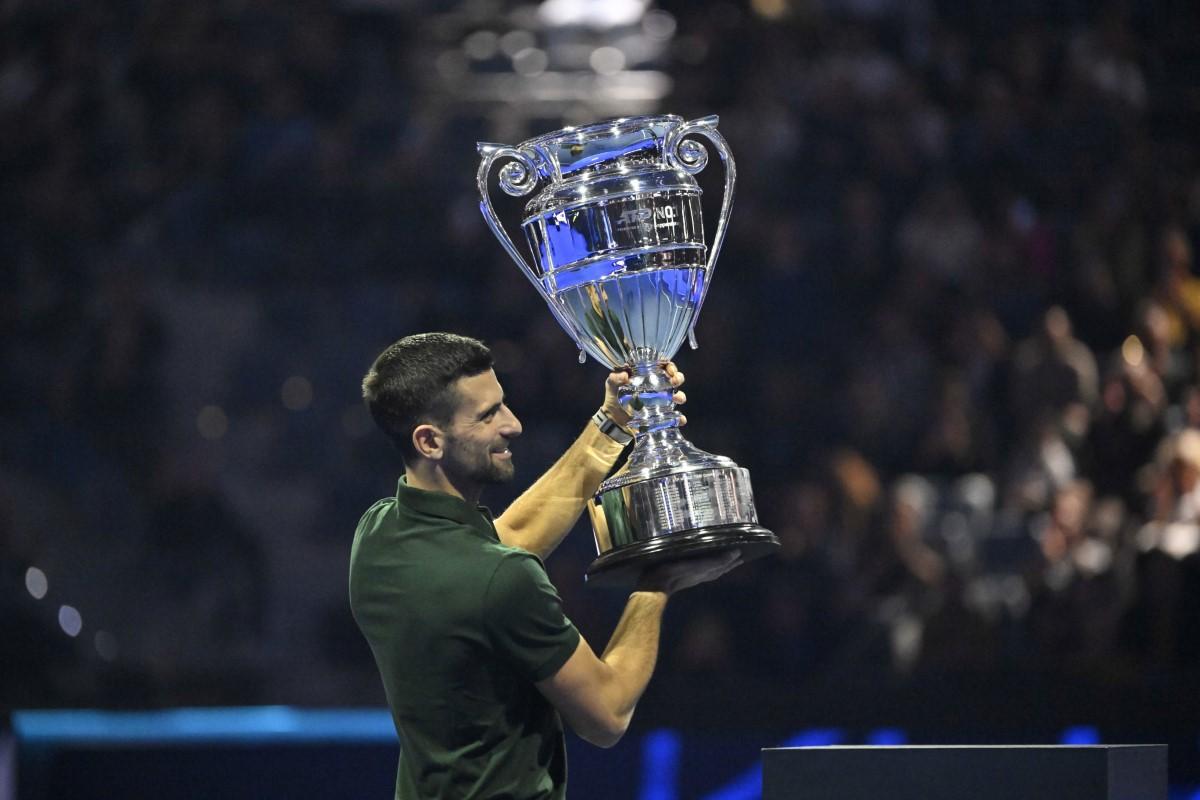 Novak Djokovic a primit trofeul pentru locul 1 ATP
