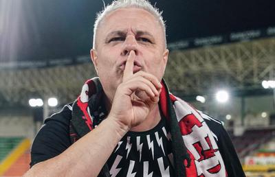 Cu ce imagine se laudă Marius Șumudică pe WhatsApp: „Magician!”