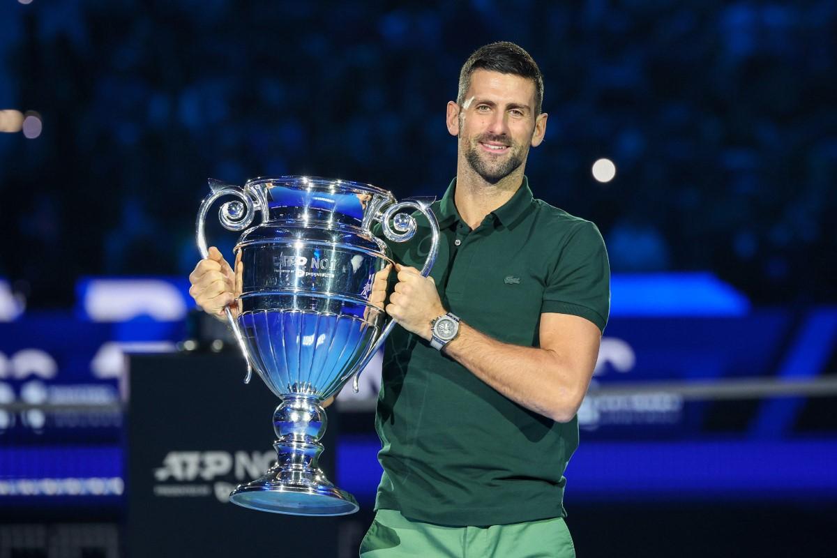 Novak Djokovic a primit trofeul pentru locul 1 ATP