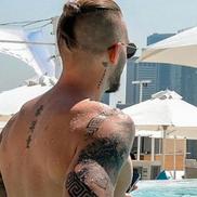A scris istorie în Superligă, acum trăiește luxul din Dubai » Limuzină și piscină de 5 stele între zgârie-nori
https://www.gsp.ro/fotbal/liga-1/de-nerecunoscut-marko-dugandzic-718777.html?utm_medium=intern&utm_source=top-stories&utm_campaign=stories-link
