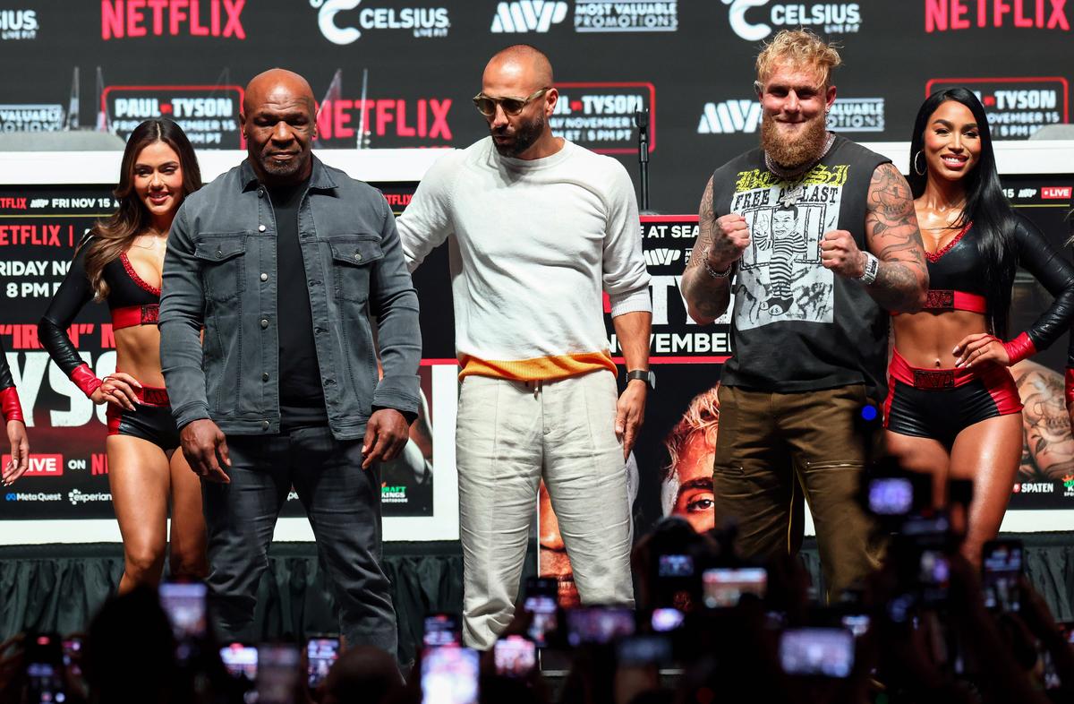Mike Tyson s-a enervat înainte de meciul cu Jake Paul » A răbufnit în conferință: „Tu mă auzi?”