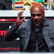 Mike Tyson, conferință înainte de meciul cu Jake Paul/ foto Imago Images