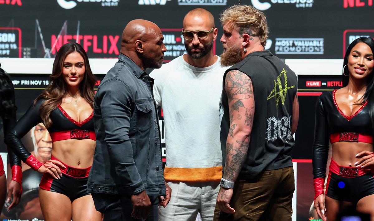 Mike Tyson s-a enervat înainte de meciul cu Jake Paul » A răbufnit în conferință: „Tu mă auzi?”