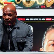 Mike Tyson, conferință înainte de meciul cu Jake Paul/ foto Imago Images