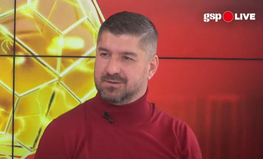 Gabi Manu a fost multă vreme antrenor secund, la echipe precum CS Otopeni, Sportul, Astra, Al-Wahda „Se pun antrenori pe pile în România, 100%!” » Un tehnician face dezvăluiri tari: „Cineva m-a întrebat dacă am licența PCR, «Pile-Cunoștințe-Relații». Eu am doar licența PRO”