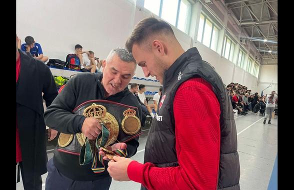 Fabulos! Cum i-a surprins Leonard Doroftei pe jucătorii lui Dinamo: „Puneți mâna, poate se ia!” » Reacția lui Dennis Politic