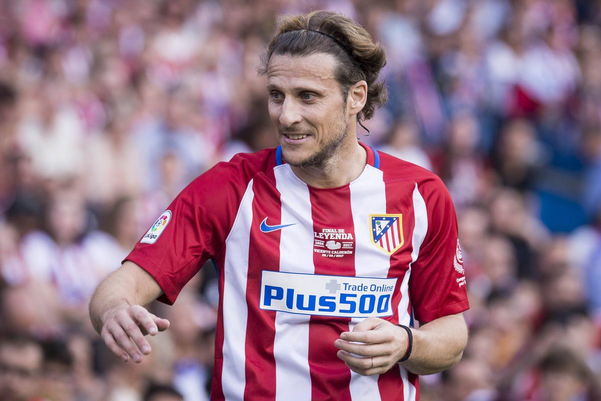 Diego Forlan a debutat în tenisul profesionist la 45 de ani » Cum s-a descurcat fostul atacant al lui Manchester United și Atletico Madrid