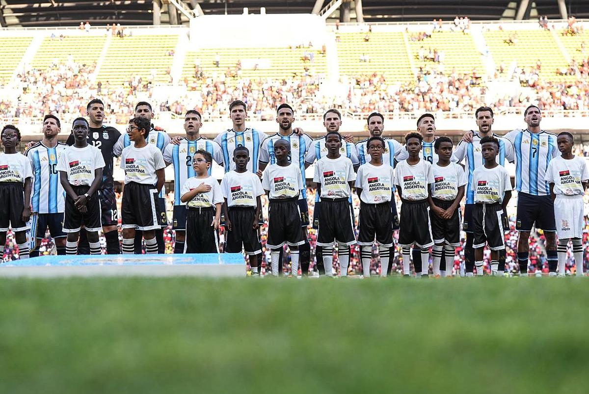 Argentina lui Messi, amical în Angola
