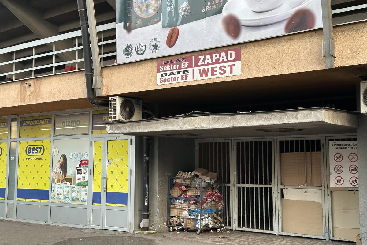 Oraș cenușiu, stadion în paragină » Cum arată Zenica, orașul care încă își revine după războiul de acum 30 de ani