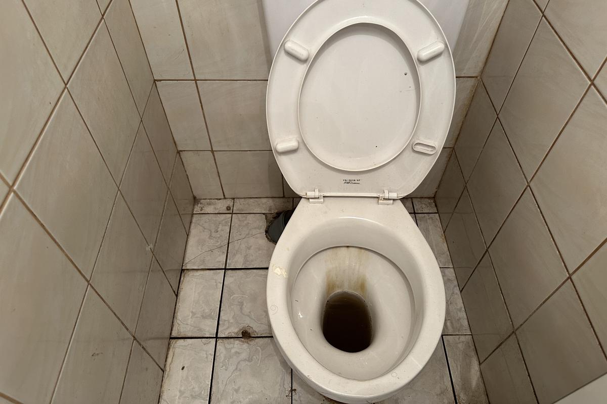 Oraș cenușiu, stadion în paragină » Cum arată Zenica, orașul care încă își revine după războiul de acum 30 de ani