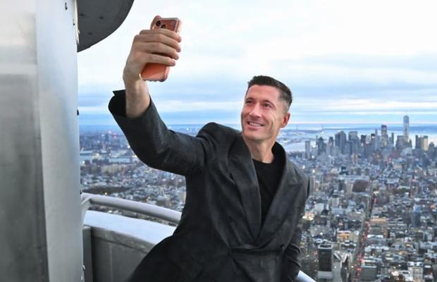 Răsturnare de situație: Flick îl ține pe Lewandowski! » Condiția pentru a-și prelungi contractul cu Barcelona
