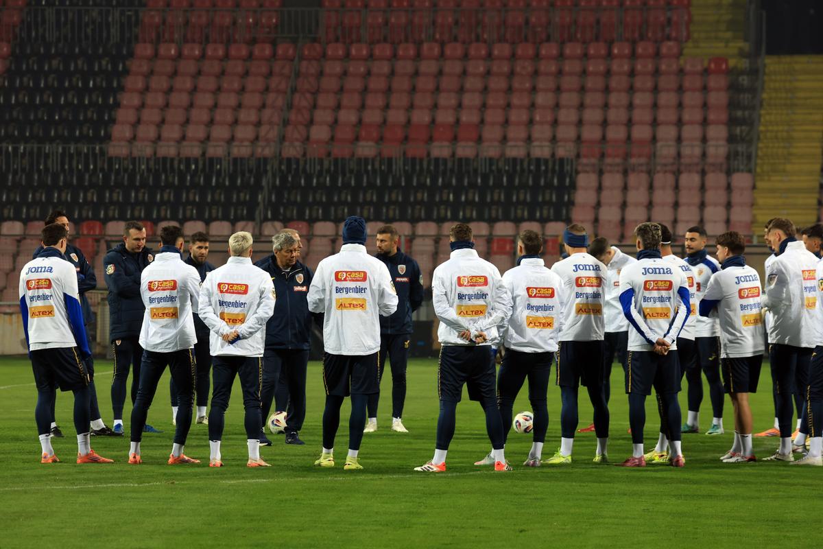 3 detalii de la antrenamentul României » Gestul lui Mircea Lucescu înainte de startul ședinței + cel mai curajos „tricolor”