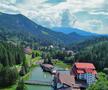 Hotelul din Poiană care i-a găzduit pe șefii de cluburi din prima ligă / Sursă foto: Facebook