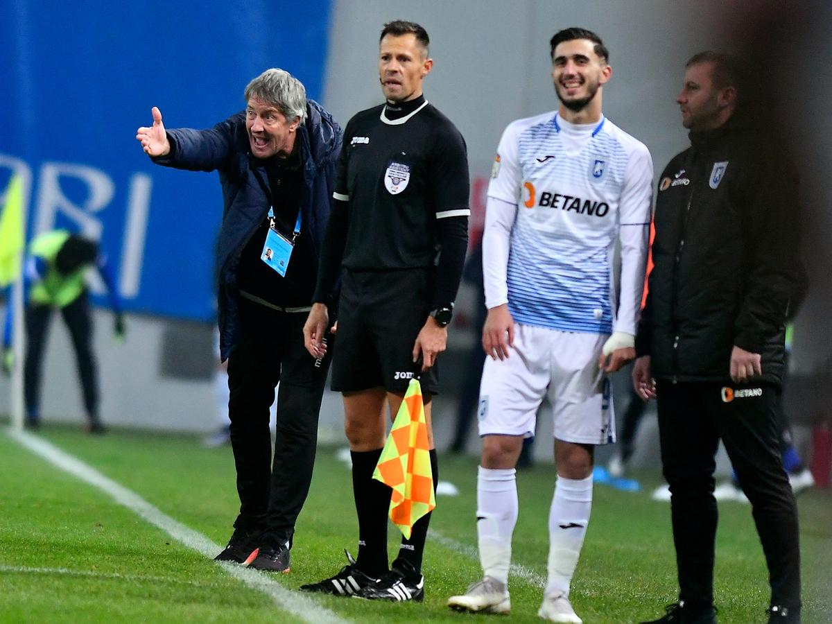 FOTO CRAIOVA - VOLUNTARI